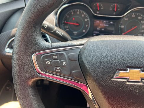 Used 2019 Chevrolet Cruze LT w/ LT True North Edition FWD image 19
