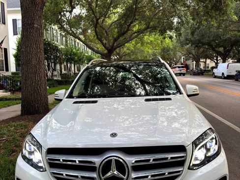 Used 2018 Mercedes-Benz GLS 450 4MATIC image 3
