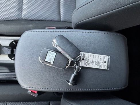 Used 2025 Kia Soul S image 21