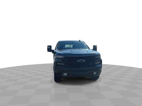 Used 2020 Chevrolet Silverado 1500 LT Trail Boss AWD/4WD image 3