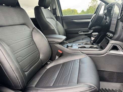 New 2025 Ford Ranger Lariat w/ Trailer Tow Package image 17