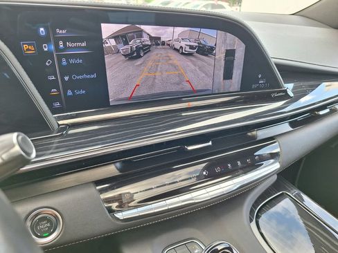 Used 2024 Cadillac Escalade Sport RWD image 26