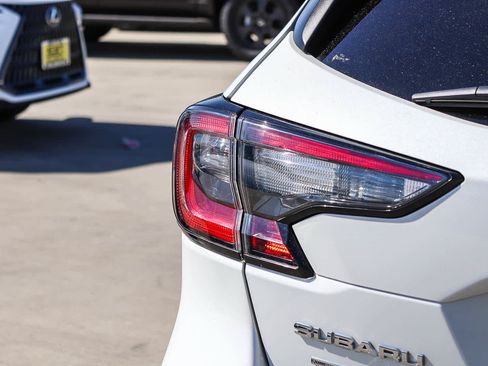 Used 2020 Subaru Outback Limited XT AWD/4WD image 13