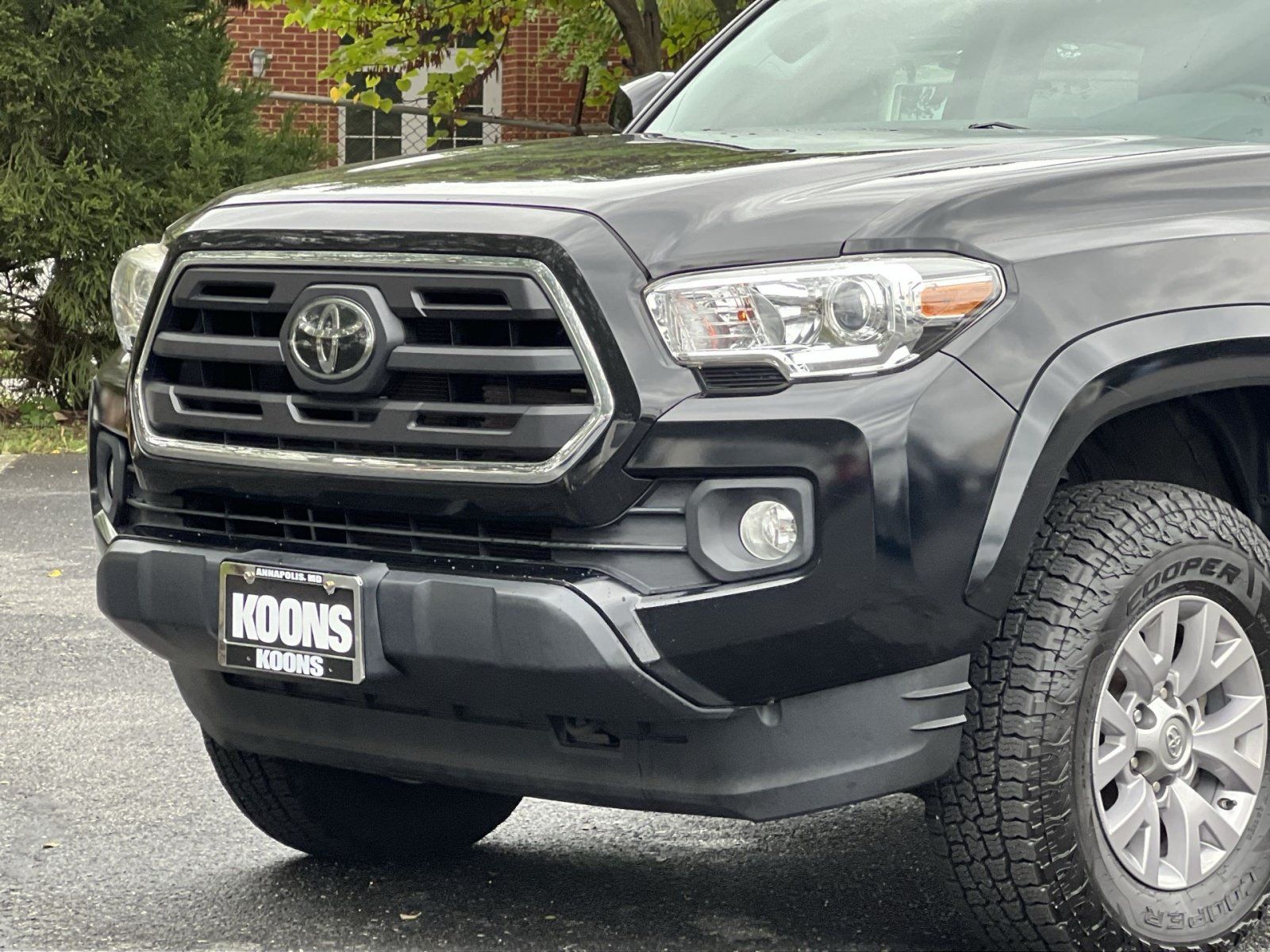 Used 2019 Toyota Tacoma SR5 AWD/4WD image 27