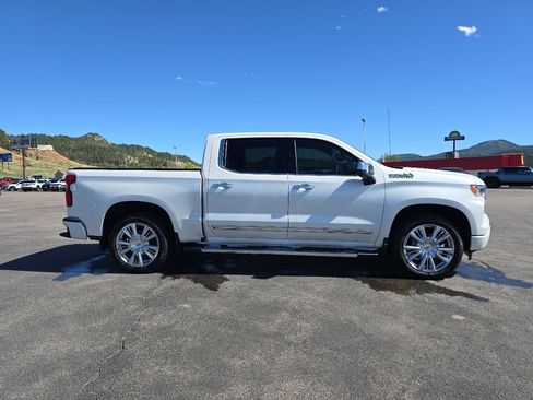 Certified 2025 Chevrolet Silverado 1500 High Country w/ High Country Premium Package AWD/4WD image 6