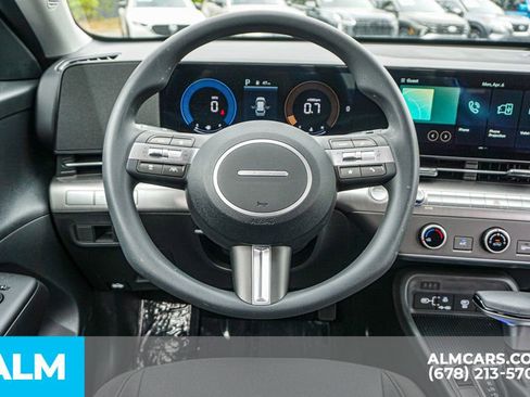 Used 2026 Hyundai Kona SE FWD image 28
