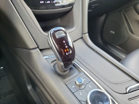 Used 2022 Cadillac XT5 Luxury image 23