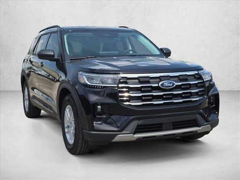 New 2026 Ford Explorer Active w/ Active Comfort Package RWD image 6