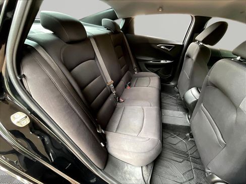 Used 2024 Chevrolet Malibu RS FWD image 23