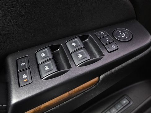 Used 2019 GMC Yukon XL Denali w/ Denali Ultimate Package AWD/4WD image 24