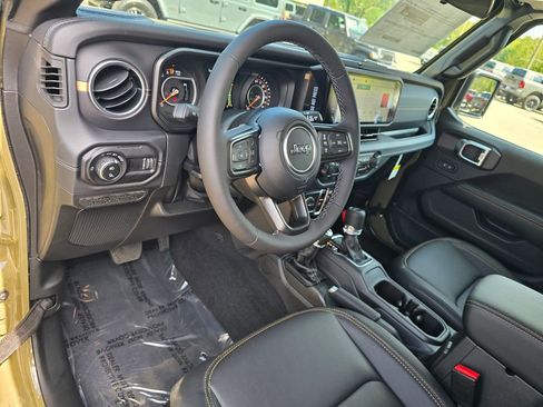 New 2025 Jeep Gladiator Sport image 20