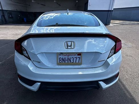 Used 2019 Honda Civic Touring image 23