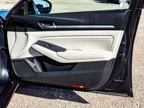 Used 2019 Nissan Altima 2.5 Platinum image 20