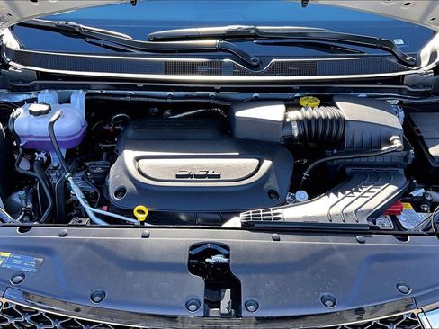 New 2026 Chrysler Pacifica Select FWD image 14