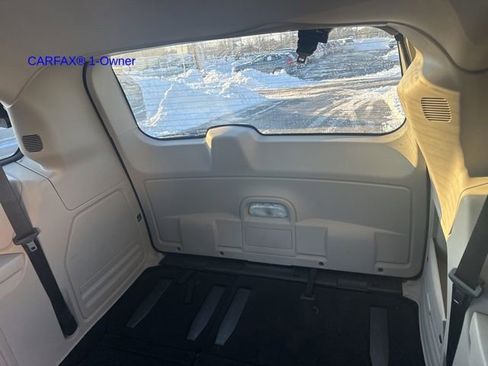 Used 2015 Dodge Grand Caravan SXT image 13