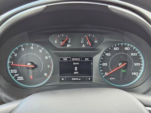 Used 2025 Chevrolet Malibu LT FWD image 11