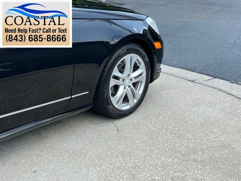 Used 2010 Mercedes-Benz E 350 4MATIC Sedan image 25