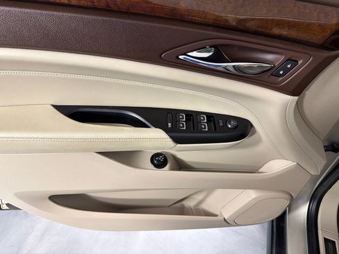 Used 2015 Cadillac SRX Luxury FWD image 10