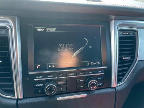 Used 2015 Porsche Macan S image 35