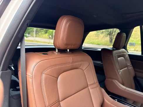 Certified 2023 Lincoln Aviator Reserve w/ Equipment Group 201A AWD/4WD image 27