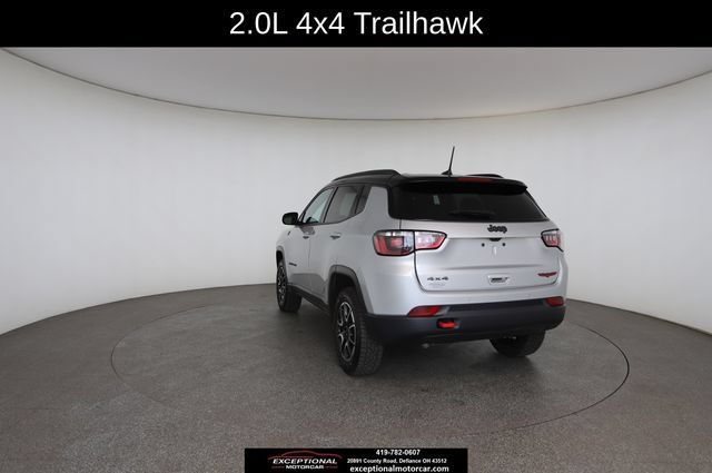 Used 2025 Jeep Compass Trailhawk AWD/4WD image 14