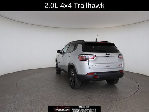 Used 2025 Jeep Compass Trailhawk AWD/4WD image 14