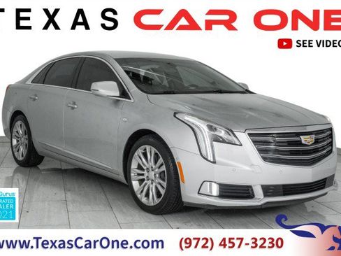 Used 2018 Cadillac XTS Luxury FWD image 1