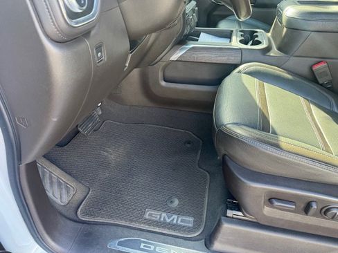 Used 2020 GMC Sierra 2500 Denali w/ Denali Ultimate Package image 12