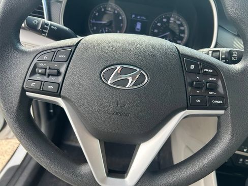 Used 2019 Hyundai Tucson Value AWD/4WD image 16