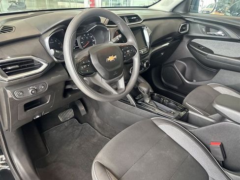 Certified 2022 Chevrolet TrailBlazer LT w/ Convenience Package FWD image 10