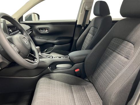 Used 2025 Honda HR-V LX image 12