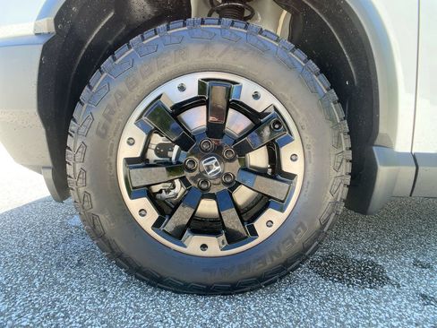 Certified 2026 Honda Passport TrailSport Elite image 11