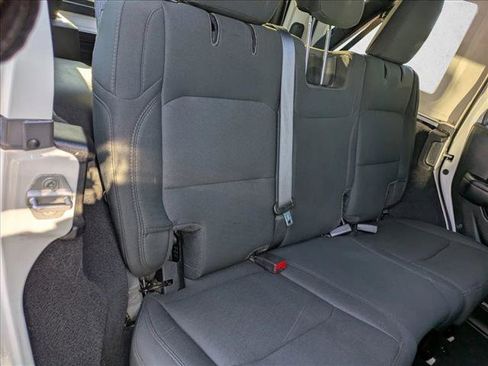 Certified 2021 Jeep Wrangler Unlimited Willys image 17