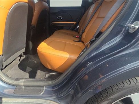 Used 2016 Kia Soul ! w/ Umber Package 1 image 29