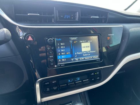 Used 2017 Toyota Corolla iM w/ All-Weather Mat Package FWD image 10