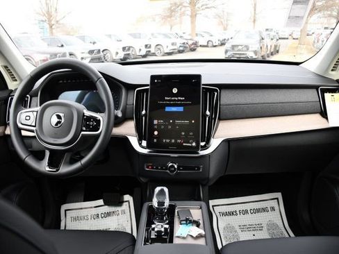 New 2026 Volvo XC90 B6 Plus w/ Protection Package Premier image 19