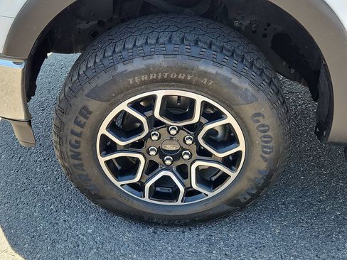Used 2022 Ford F150 XLT w/ Equipment Group 301A Mid AWD/4WD image 6