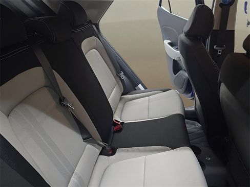 New 2026 Hyundai Venue SEL image 18