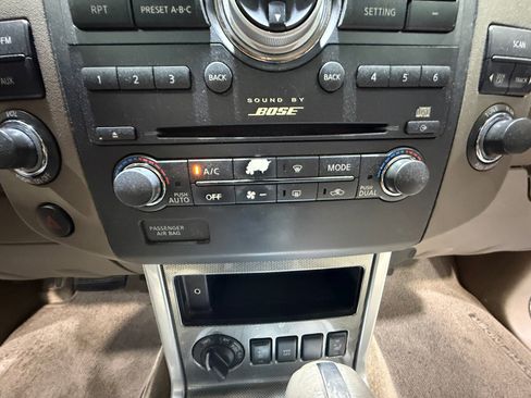 Used 2011 Nissan Pathfinder Silver image 12