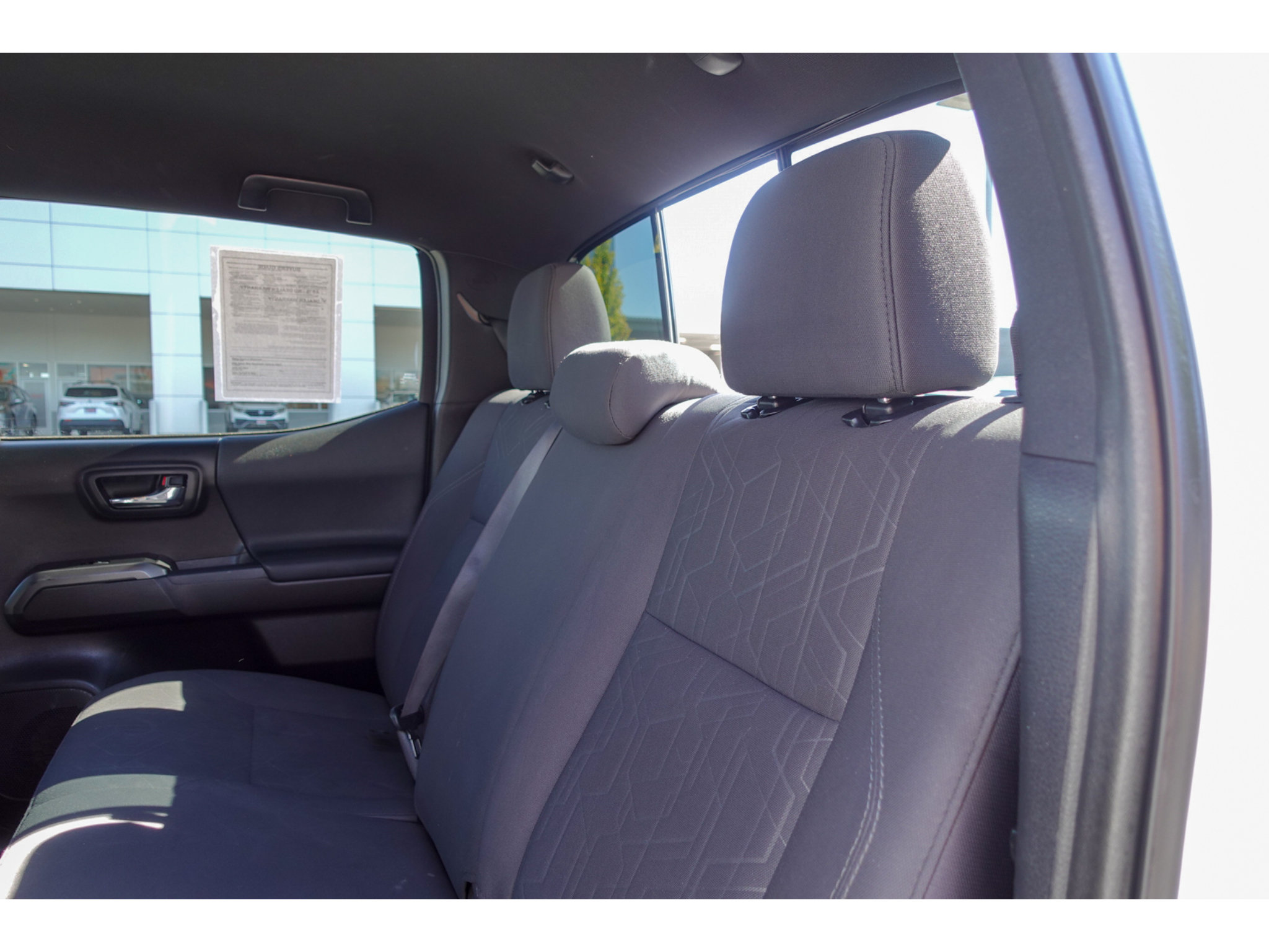 Used 2018 Toyota Tacoma TRD Off-Road w/ Technology Package AWD/4WD image 24
