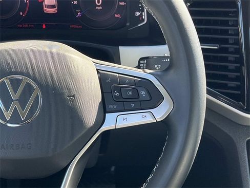 Used 2022 Volkswagen Atlas SE image 19