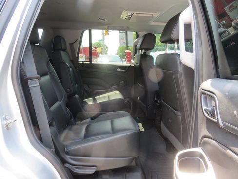 Used 2018 Chevrolet Tahoe Premier AWD/4WD image 24