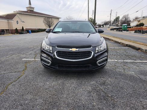 Used 2016 Chevrolet Cruze LT image 2