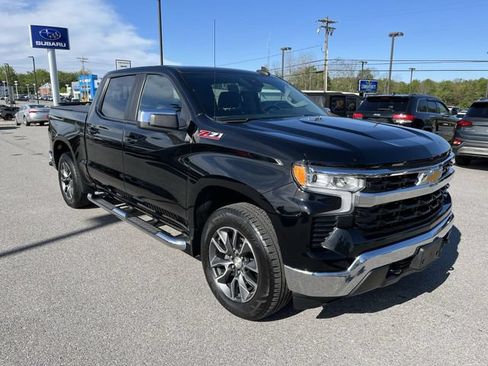 Used 2022 Chevrolet Silverado 1500 LT AWD/4WD image 10