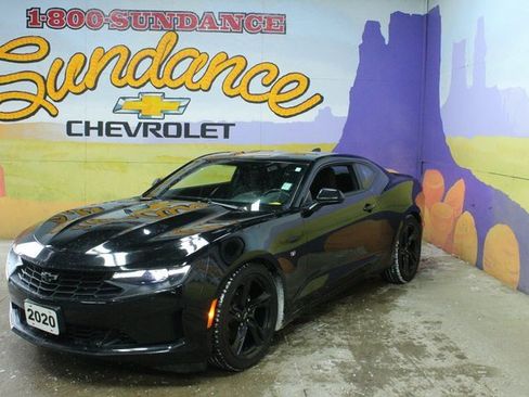 Used 2020 Chevrolet Camaro LT image 2