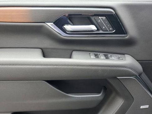 New 2026 GMC Yukon XL Denali AWD/4WD image 17
