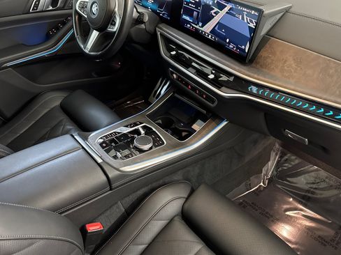 Used 2024 BMW X5 xDrive50e w/ M Sport Package AWD/4WD image 33