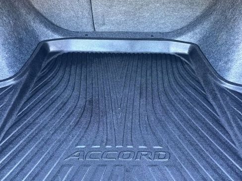 Used 2022 Honda Accord Touring image 17