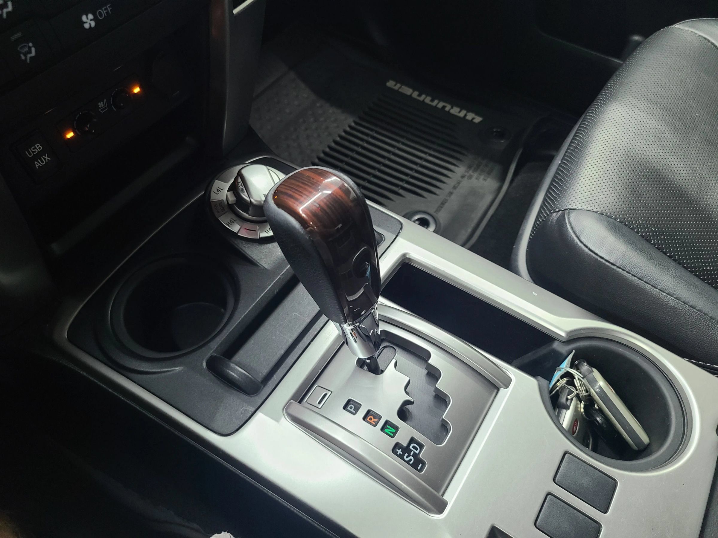 Used 2018 Toyota 4Runner Limited AWD/4WD image 36