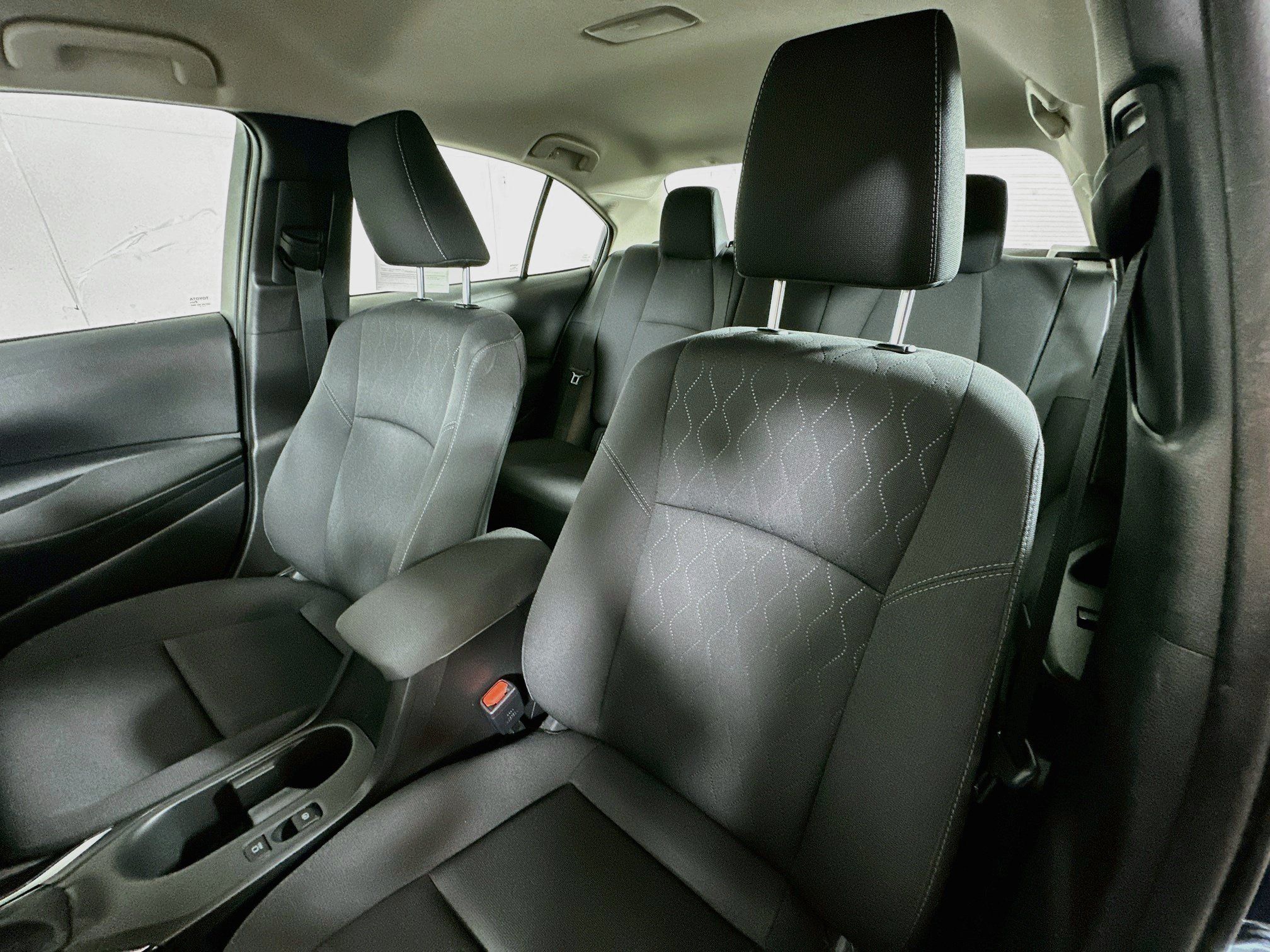 Used 2025 Toyota Corolla LE FWD image 19